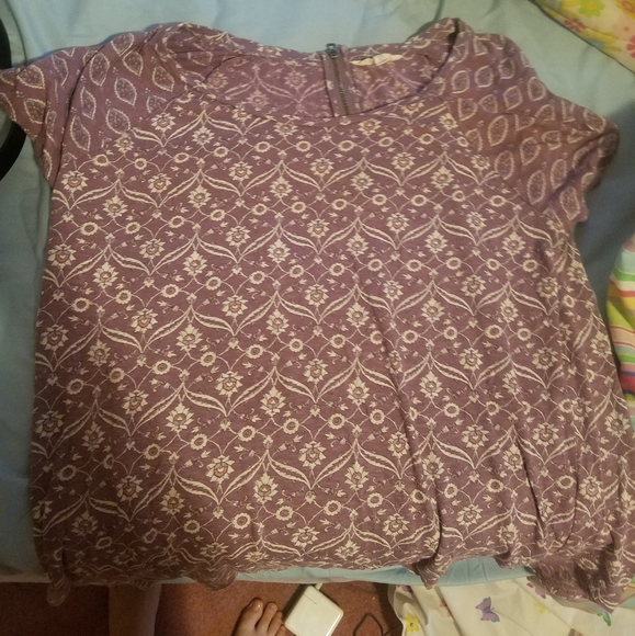 Top - Picture 1 of 1